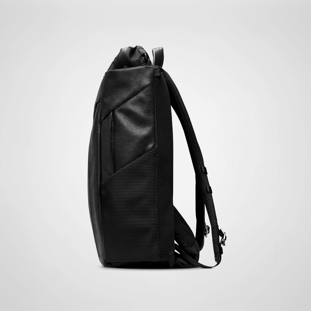 SHIELD SPEED BACKPACK de Cuero